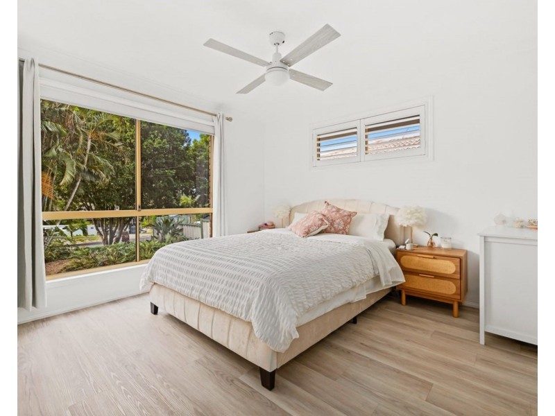 5 Broadway Drive, Oxenford QLD 4210