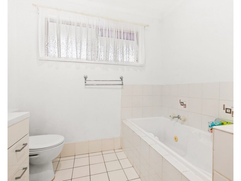 5 Broadway Drive, Oxenford QLD 4210