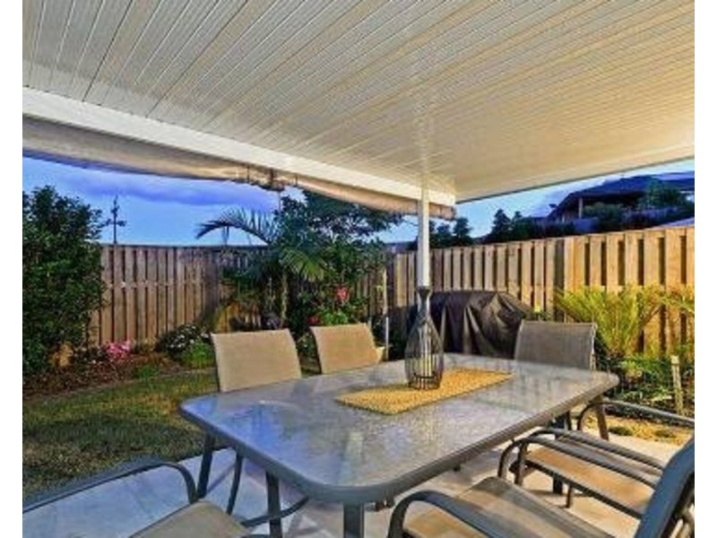 1/64 McAuley Parade, Pacific Pines QLD 4211