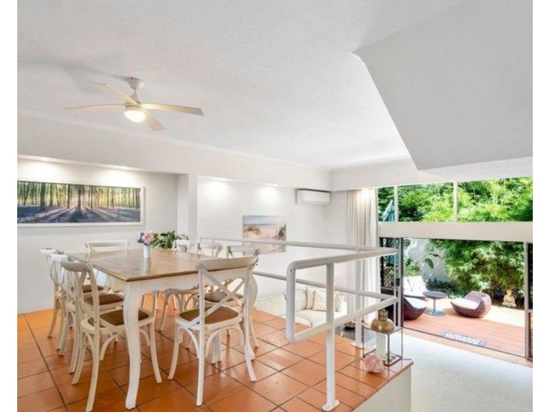 19/7 Campbell Street, Bundall QLD 4217