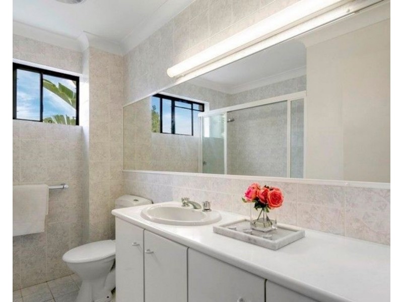 19/7 Campbell Street, Bundall QLD 4217