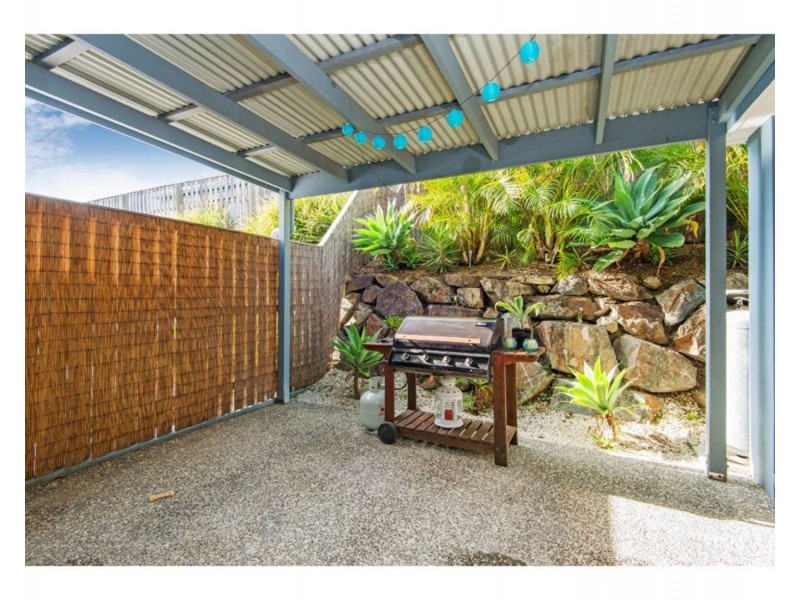 2/1 Shannonbrook Grove, Oxenford QLD 4210