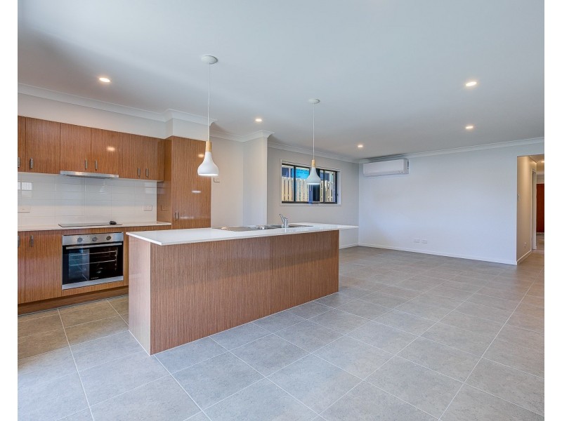 25 Barley Street, Park Ridge QLD 4125