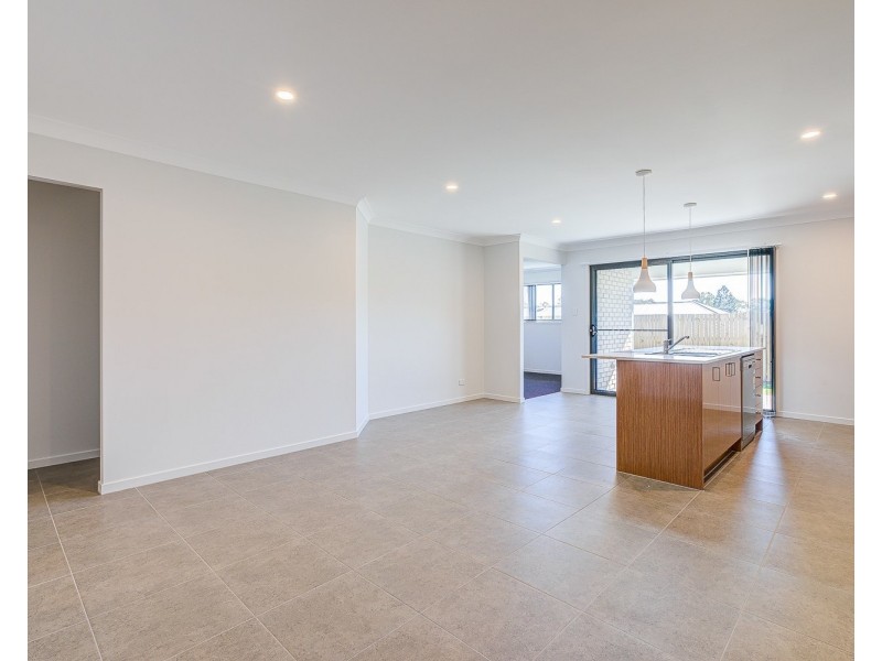 25 Barley Street, Park Ridge QLD 4125
