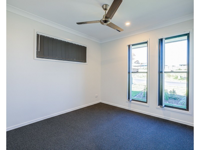 25 Barley Street, Park Ridge QLD 4125