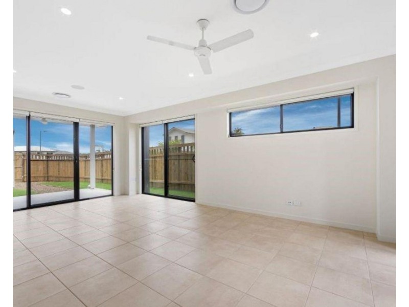 16 Grampians Circuit, Yarrabilba QLD 4207