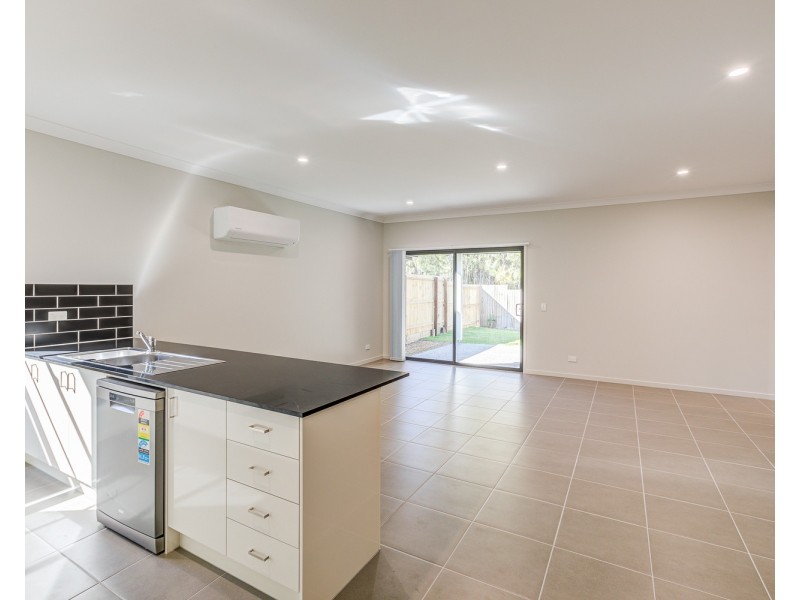 11 Raven Court, Park Ridge QLD 4125