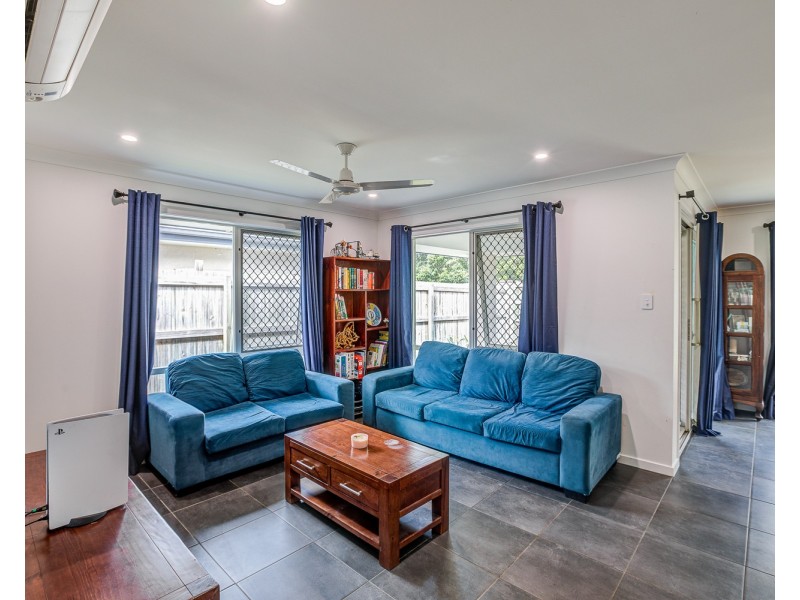 15 Dorset Street, Pimpama QLD 4209