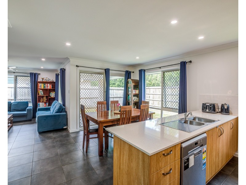 15 Dorset Street, Pimpama QLD 4209