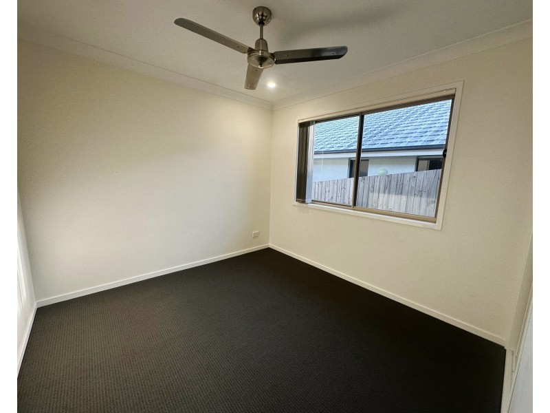 4 Gillian Drive, Coomera QLD 4209
