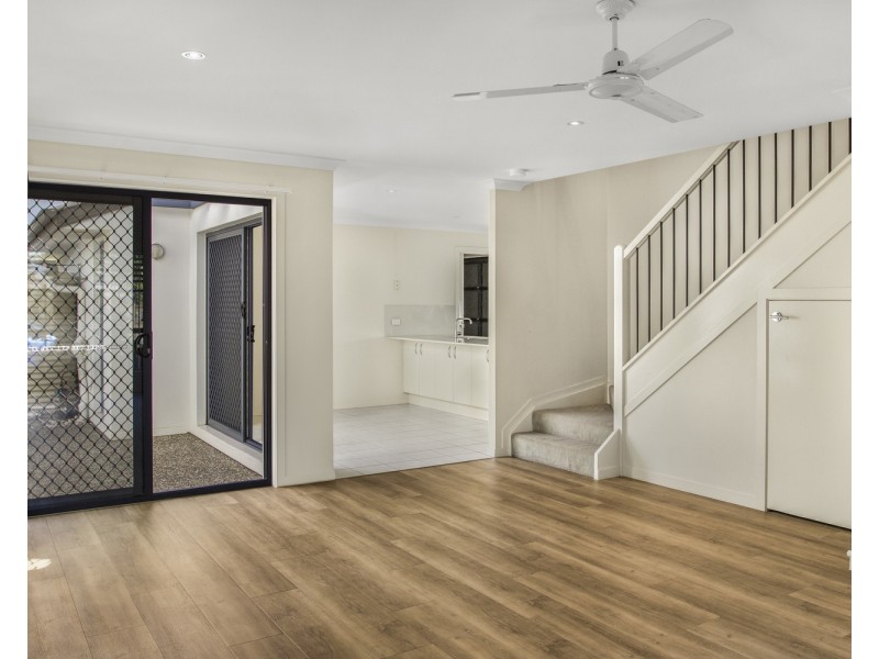 1/10 Holl Lane, Coomera QLD 4209