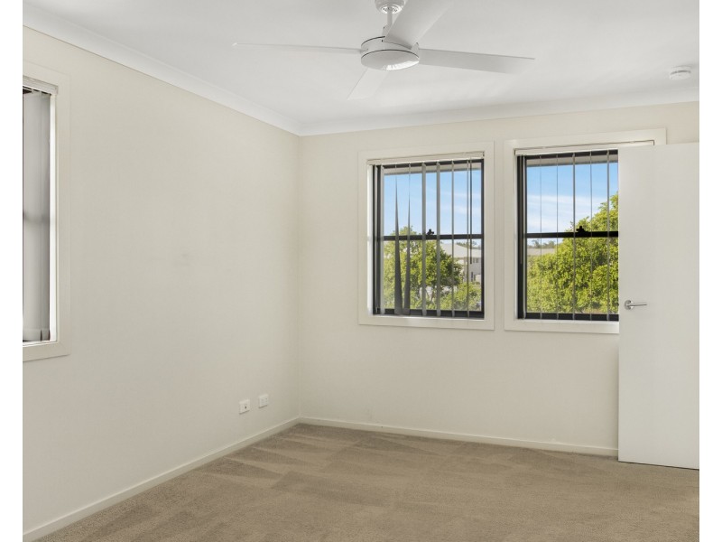 1/10 Holl Lane, Coomera QLD 4209