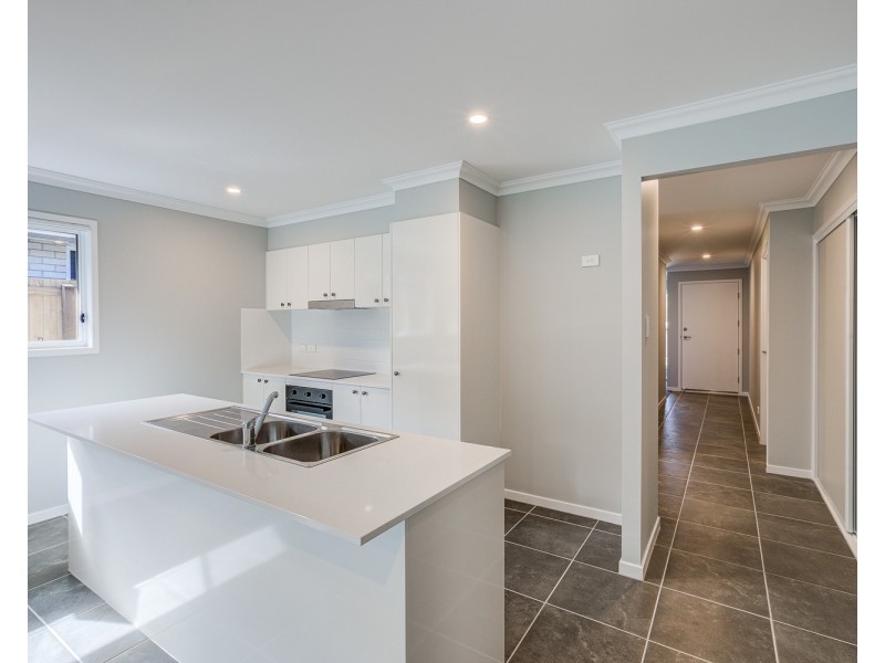 20 Raven Court, Park Ridge QLD 4125