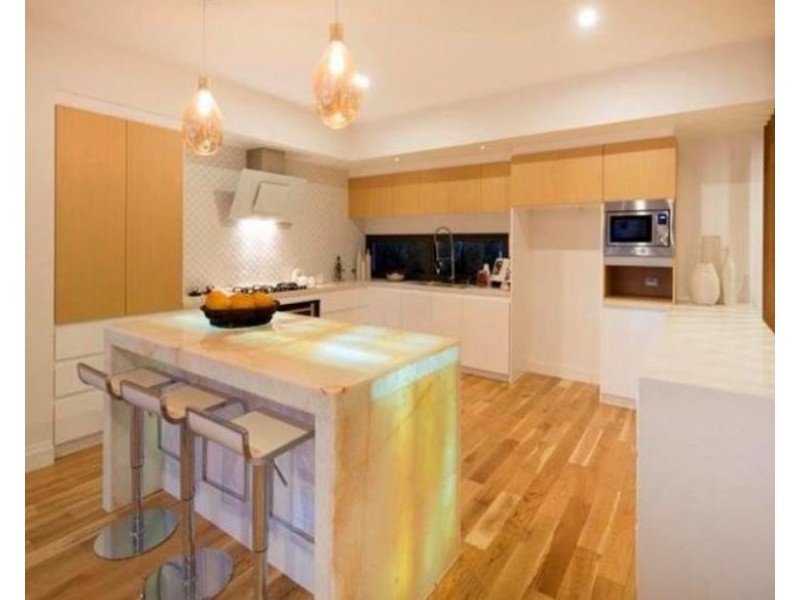 12 Neptune Court, Surfers Paradise QLD 4217