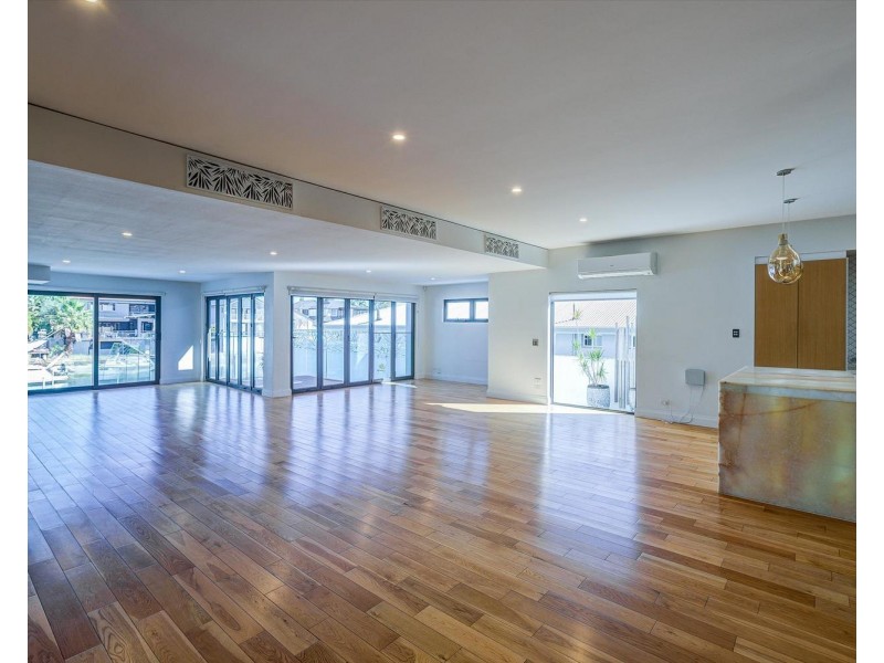 12 Neptune Court, Surfers Paradise QLD 4217