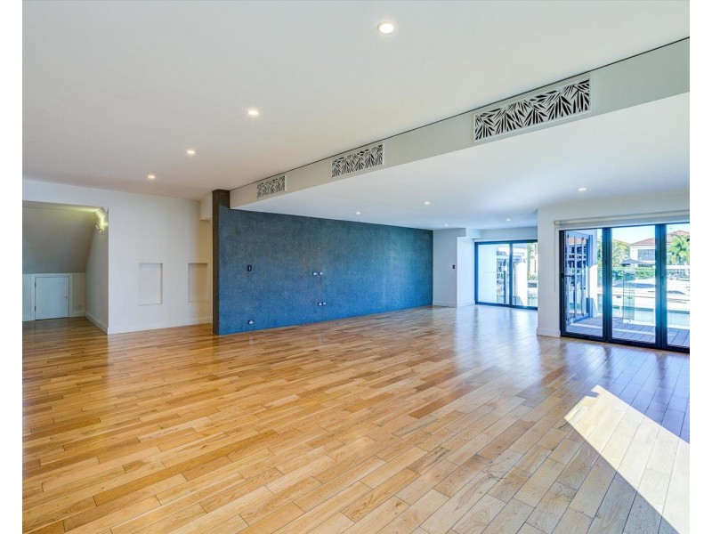 12 Neptune Court, Surfers Paradise QLD 4217