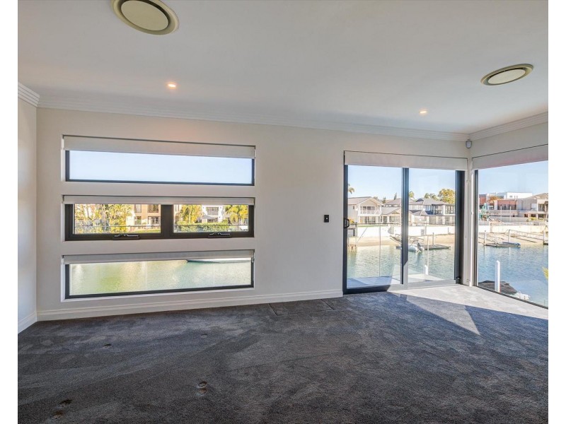 12 Neptune Court, Surfers Paradise QLD 4217