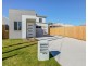 2/147B South Station Road, Silkstone QLD 4304