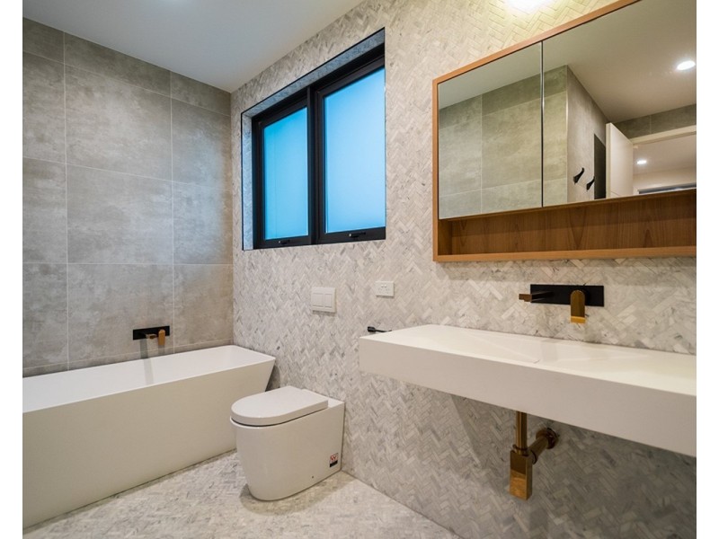 4/6 Mountain View Avenue, Miami QLD 4220