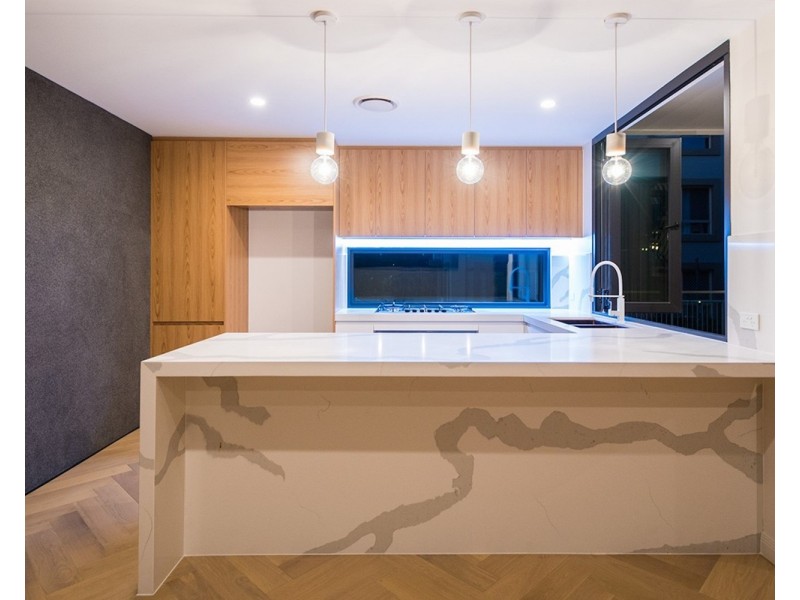 4/6 Mountain View Avenue, Miami QLD 4220