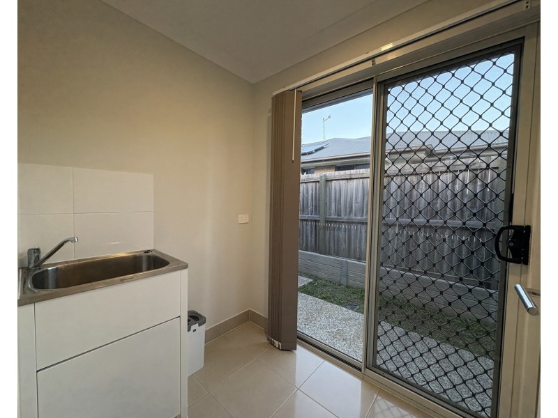 7 Imelda Way, Pimpama QLD 4209