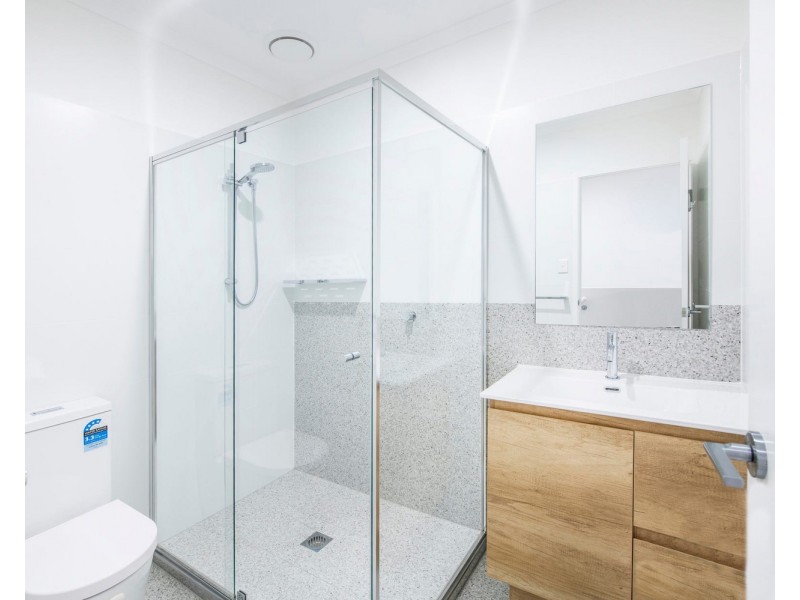 23/4 Harmony Street, Pimpama QLD 4209