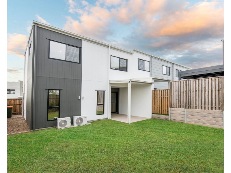 23/4 Harmony Street, Pimpama QLD 4209