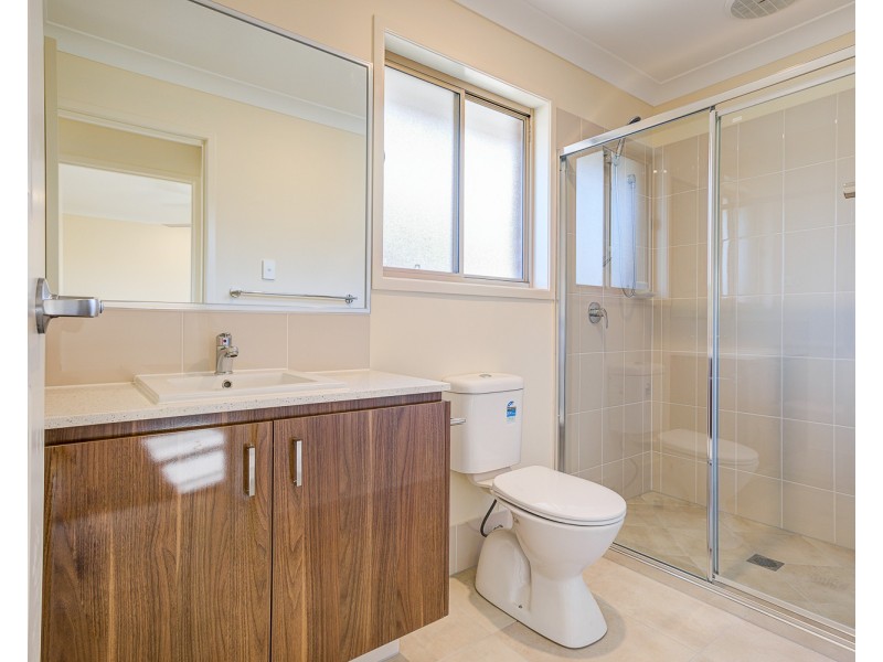 2/7 Barnyard Drive, Park Ridge QLD 4125