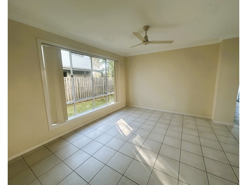 21 Norfolk Drive, Pacific Pines QLD 4211