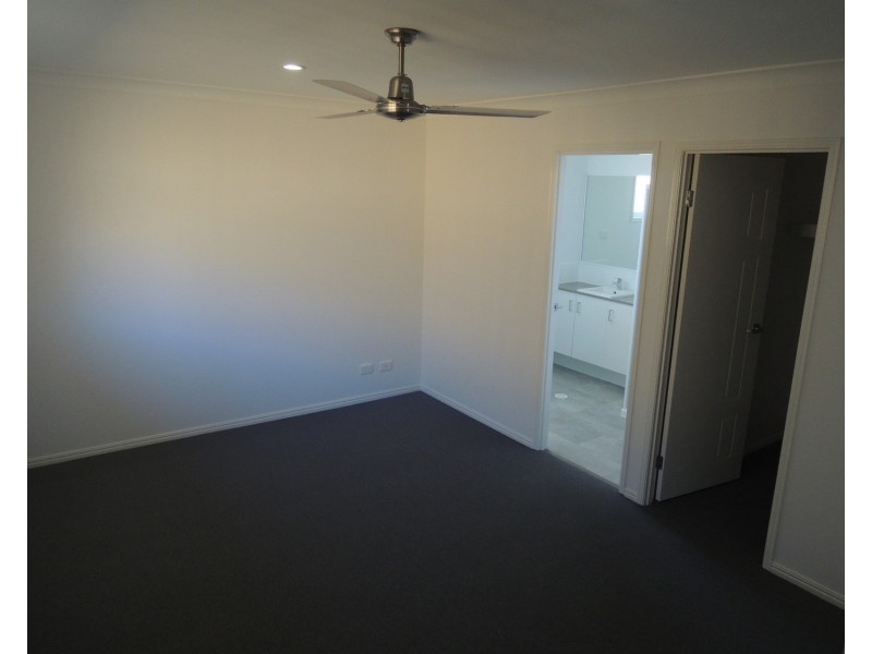 19 John Crescent, Pimpama QLD 4209