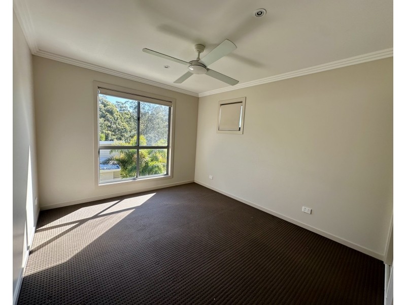 37a Diamantina Circuit, Pacific Pines QLD 4211