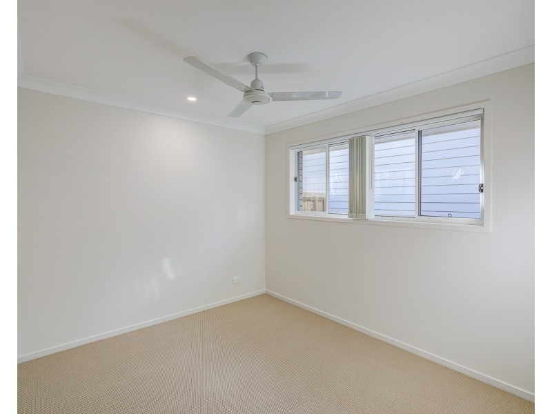 19 Raven Court, Park Ridge QLD 4125