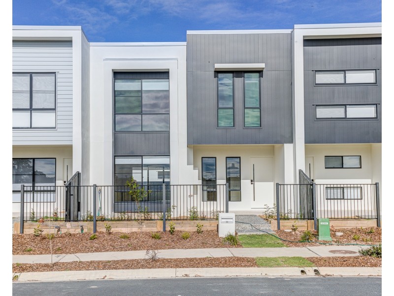 50 Livistona Street, Redland Bay QLD 4165