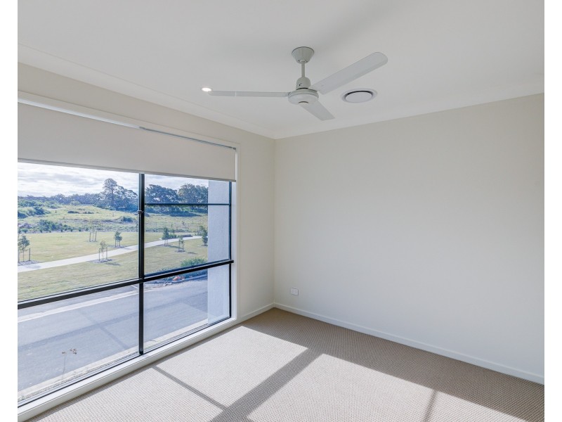 50 Livistona Street, Redland Bay QLD 4165