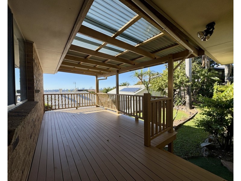 32 Kincaid Drive, Highland Park QLD 4211