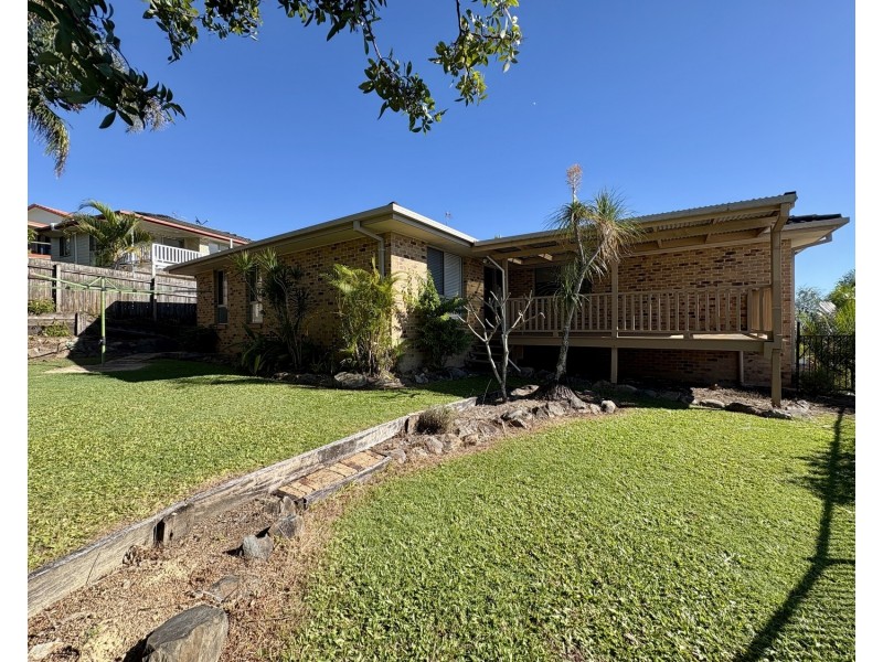 32 Kincaid Drive, Highland Park QLD 4211
