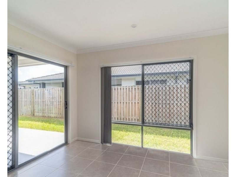 26 View Line Terrace, Hope Island QLD 4212