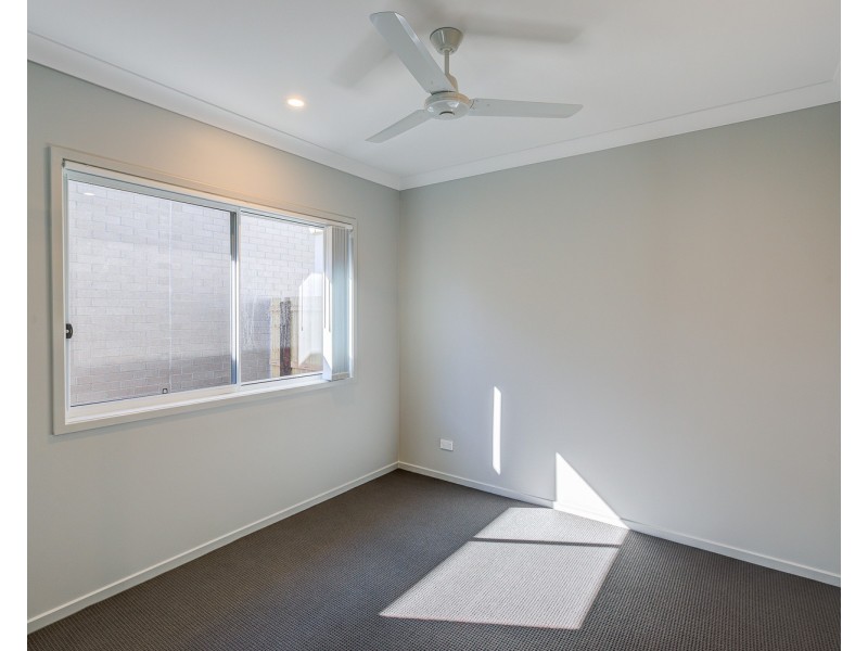 6 Raven Court, Park Ridge QLD 4125