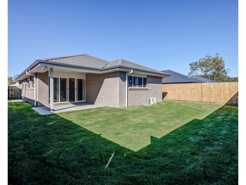 6 Raven Court, Park Ridge QLD 4125