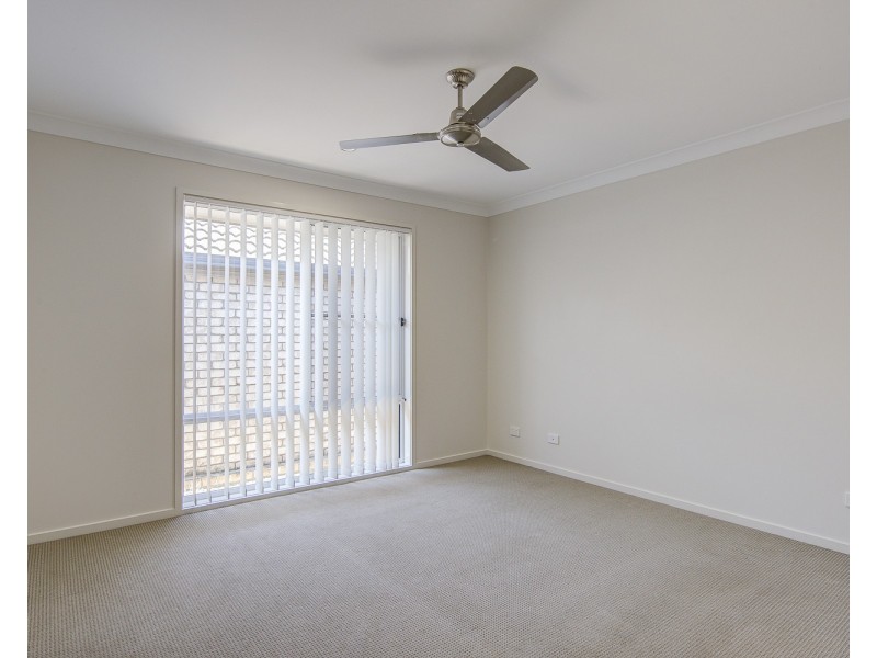 6 Hillsborough Place, Pimpama QLD 4209