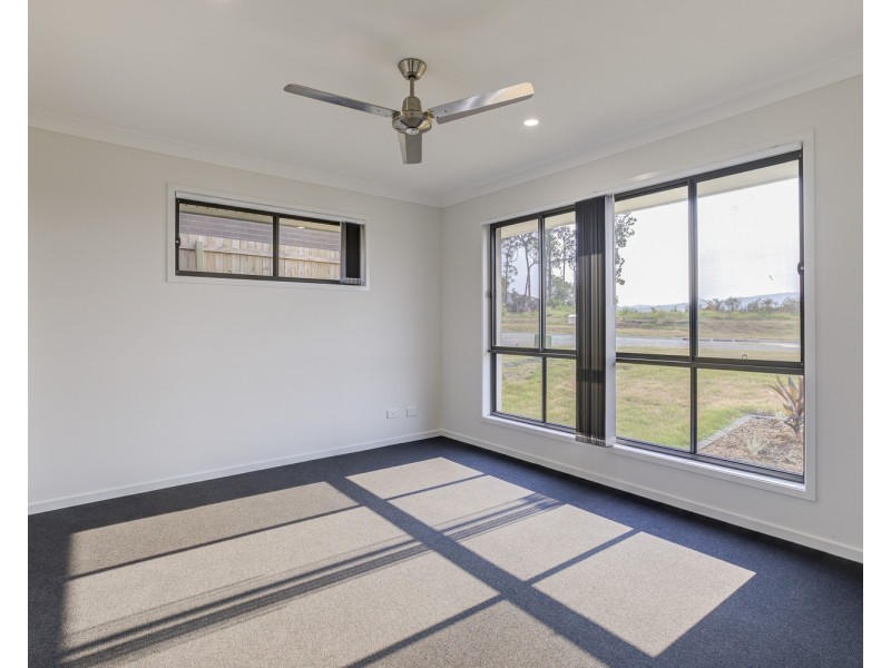 8 Mount Morgan Place, Ormeau QLD 4208