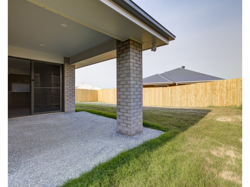 8 Mount Morgan Place, Ormeau QLD 4208