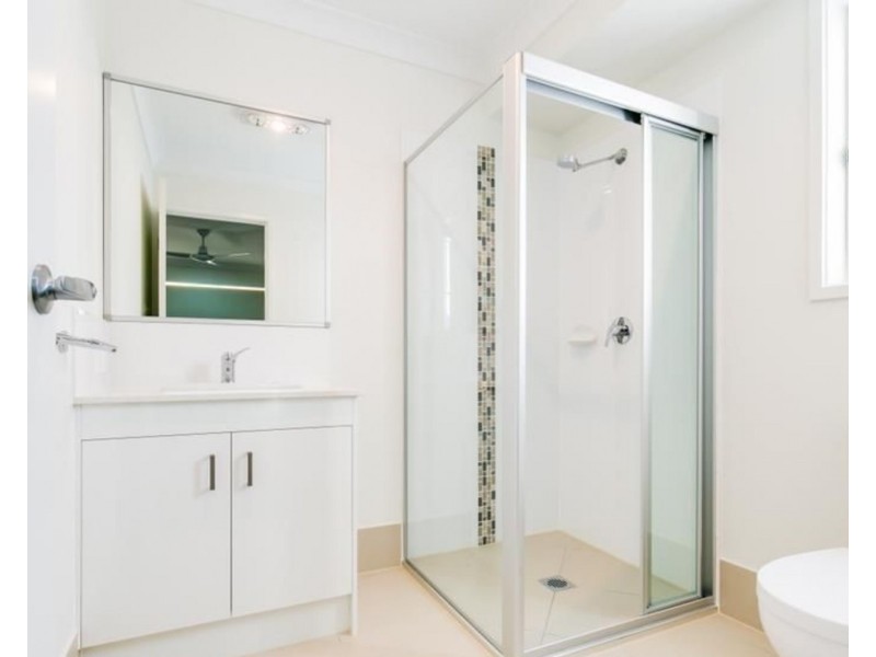 37 Nightshade Crescent, Pimpama QLD 4209