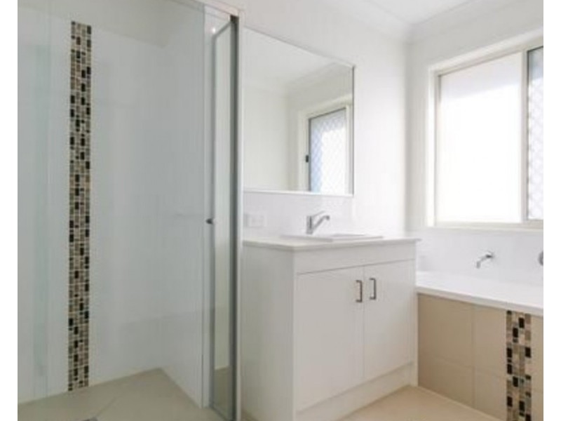 37 Nightshade Crescent, Pimpama QLD 4209