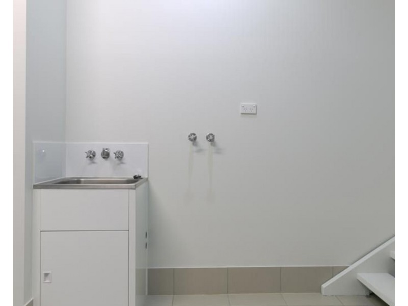 37 Nightshade Crescent, Pimpama QLD 4209