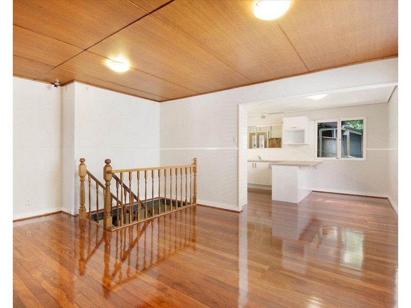 302 Bennetts Road, Norman Park QLD 4170