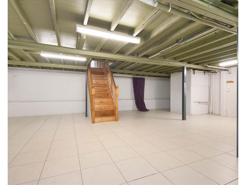 302 Bennetts Road, Norman Park QLD 4170