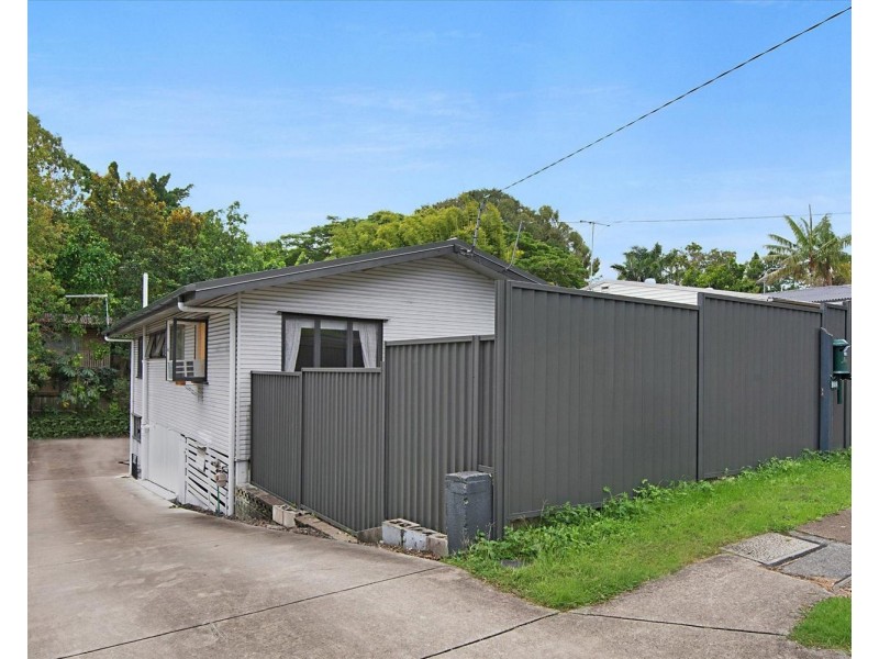302 Bennetts Road, Norman Park QLD 4170