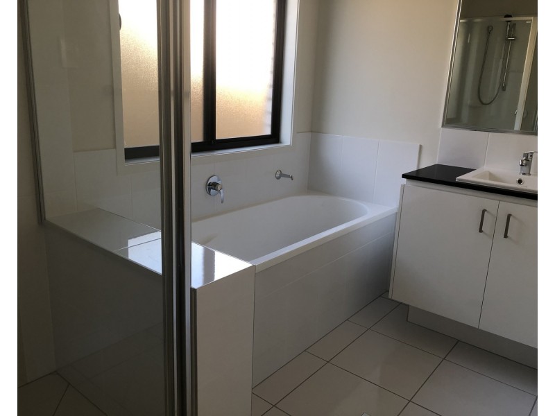 203 Goldmine Road, Ormeau QLD 4208