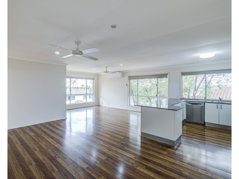 1/16 Bathurst Court, Helensvale QLD 4212